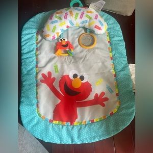 Elmo tummy time mat